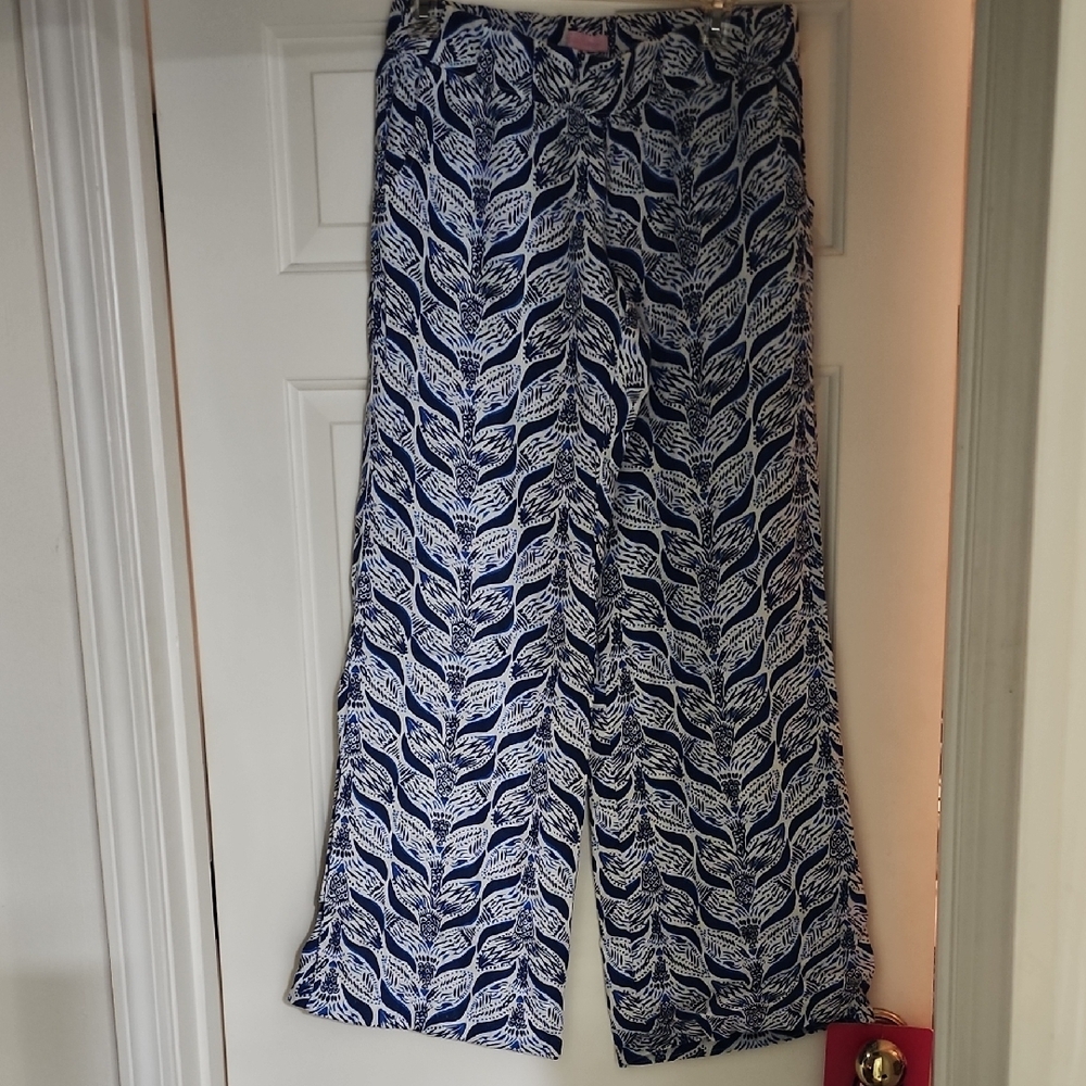 Lilly Pulitzer Navy and White Leaf Pattern Pants Size Small